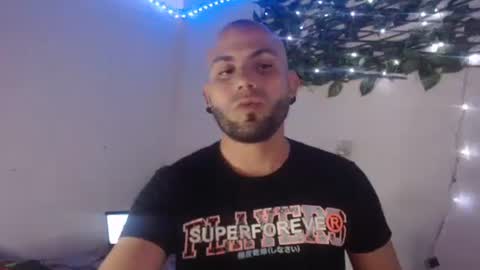 Snapshot of gabrielle_ramirez chatting on 10.12.25 Gabriel online show from 10.12.25