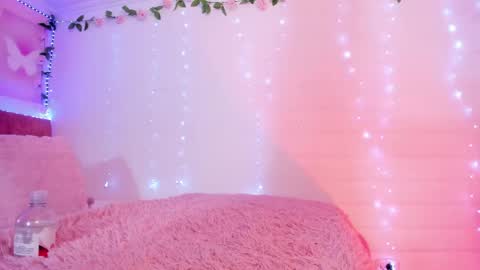   online show from 04.04.26