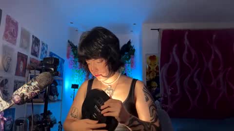 IG  gaby doll woo online show from 12.31.24