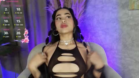 Snapshot of gaby_montiel chatting on 10.28.25          online show from 10.28.25