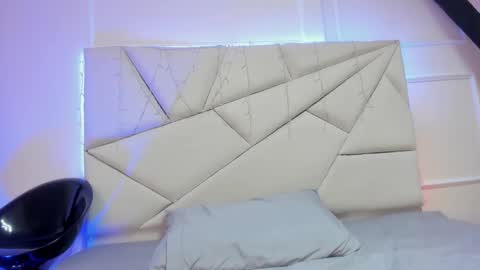  gabriela y Antonella  online show from 01.18.25