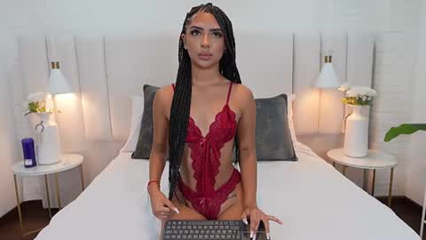 Snapshot of gabyjones__ chatting on 07.29.26 Camila online show from 07.29.26
