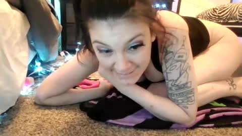 Snapshot of gaggedgoddess69 chatting on 09.09.25 gaggedgoddess69 online show from 09.09.25