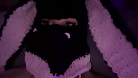 Snapshot of gaia_brv chatting on 05.23.26 Feetbaabe online show from 05.23.26