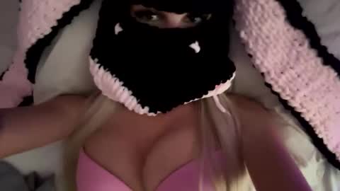 Snapshot of gaia_brv chatting on 06.01.26 Feetbaabe online show from 06.01.26