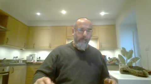 Snapshot of galacx chatting on 12.06.24 galacx online show from 12.06.24