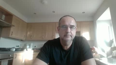 Snapshot of galacx chatting on 01.09.25 galacx online show from 01.09.25