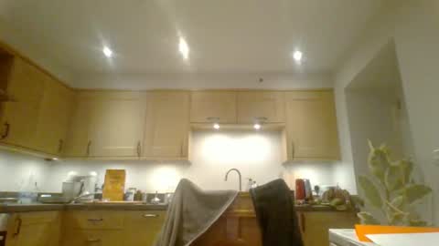 Snapshot of galacx chatting on 01.15.25 galacx online show from 01.15.25