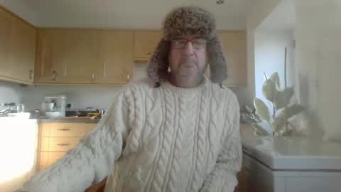 Snapshot of galacx chatting on 01.25.25 galacx online show from 01.25.25