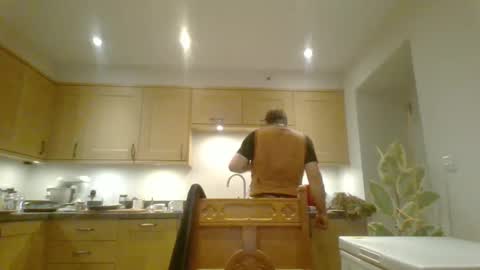 Snapshot of galacx chatting on 02.05.25 galacx online show from 02.05.25