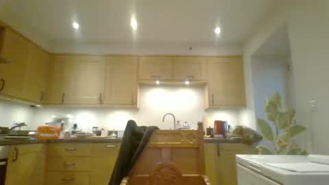 Snapshot of galacx chatting on 02.06.25 galacx online show from 02.06.25