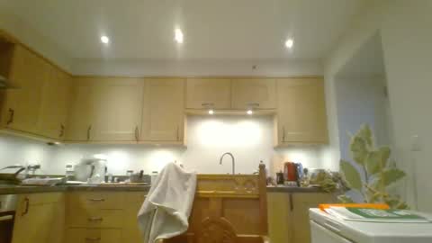 Snapshot of galacx chatting on 03.03.25 galacx online show from 03.03.25