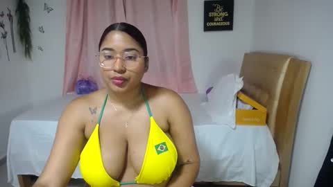 Snapshot of galdot_sex chatting on 03.02.25 Galdo online show from 03.02.25
