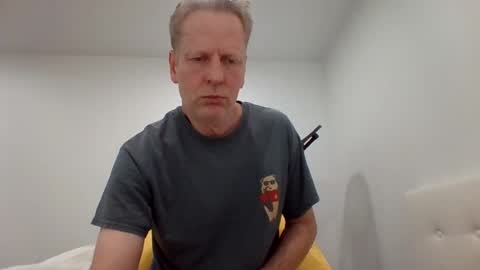 Snapshot of gamerboy200 chatting on 08.03.26 gamerboy200 online show from 08.03.26