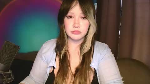 Snapshot of gamergirl01 chatting on 11.08.25 Alex brb in 2 hours online show from 11.08.25