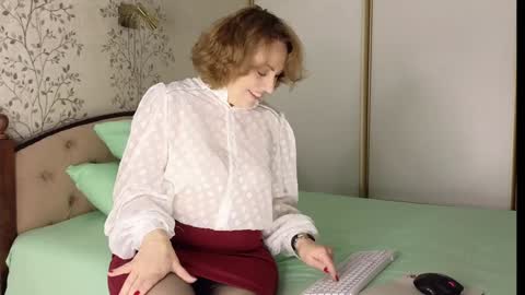 Snapshot of gardner_ava chatting on 02.07.25 Ava online show from 02.07.25