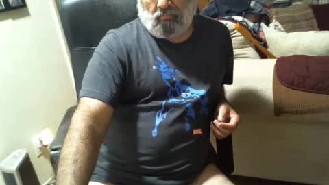 Snapshot of garrote4you chatting on 02.14.26 I love couples online show from 02.14.26