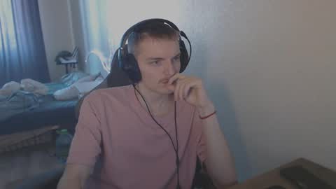 Snapshot of gasturfahe chatting on 02.19.25 gasturfahe online show from 02.19.25