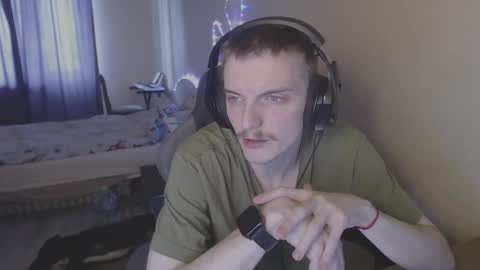 Snapshot of gasturfahe chatting on 02.25.25 gasturfahe online show from 02.25.25