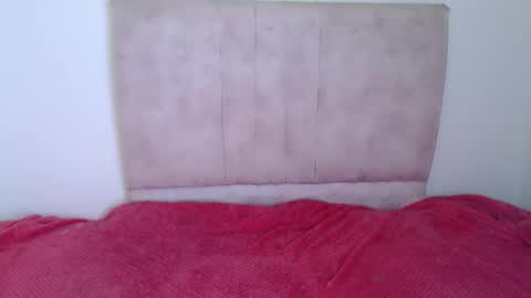 Snapshot of gatita13333321 chatting on 11.25.25 gatita13333321 online show from 11.25.25