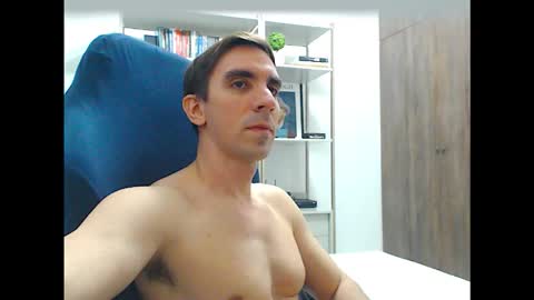 gatosarado23 online show from 12.18.25