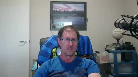 Snapshot of gatsby2025 chatting on 10.31.25 gatsby2025 online show from 10.31.25