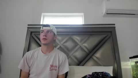 Snapshot of gayndepressed chatting on 11.23.25 Trace online show from 11.23.25