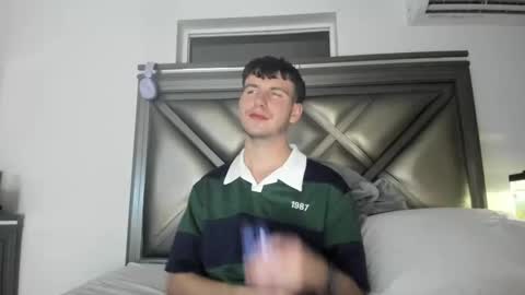 Snapshot of gayndepressed chatting on 02.17.26 Trace online show from 02.17.26