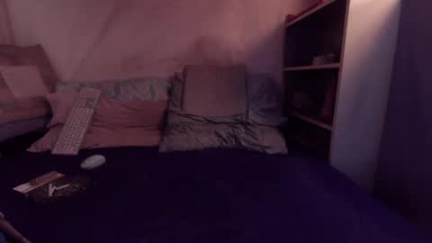 gayrobbin online show from 10.11.25