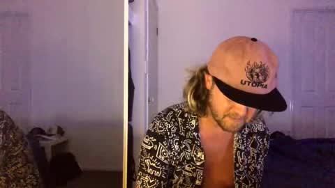 Snapshot of gcsurfer81 chatting on 02.25.26 gcsurfer81 online show from 02.25.26