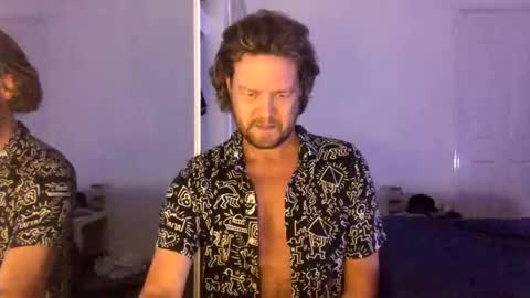 gcsurfer81 online show from 04.14.26