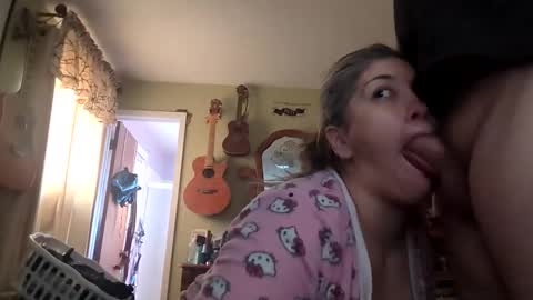 Snapshot of geeznutsizonyrchyn chatting on 12.13.24 Geeznutsizonyrchyn online show from 12.13.24