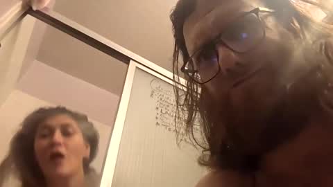 Snapshot of geeznutsizonyrchyn chatting on 01.12.25 Geeznutsizonyrchyn online show from 01.12.25