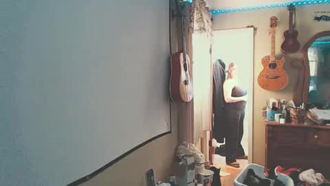 Snapshot of geeznutsizonyrchyn chatting on 01.28.25 Geeznutsizonyrchyn online show from 01.28.25