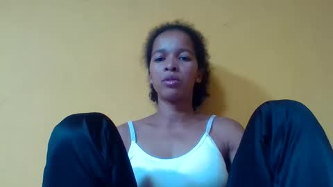 Snapshot of gelmene chatting on 04.19.26 gelmene online show from 04.19.26