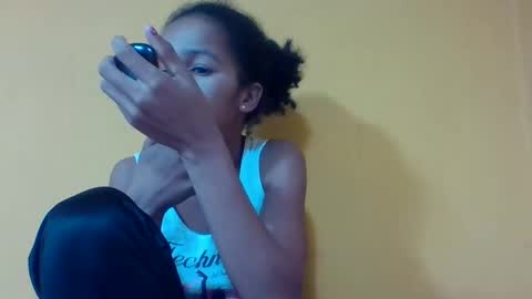 Snapshot of gelmene chatting on 04.21.26 gelmene online show from 04.21.26
