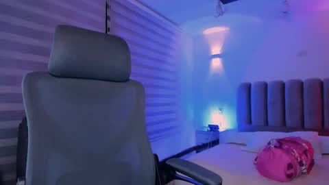 Gemma online show from 11.22.25