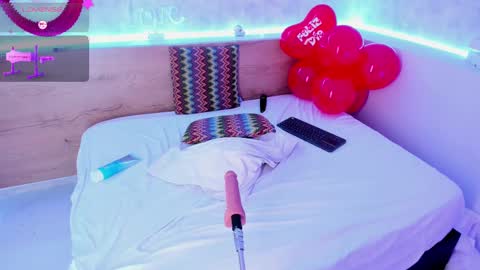 Snapshot of geminis_muentes chatting on 02.15.25 geminis muentes online show from 02.15.25