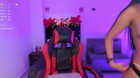 Snapshot of gemma_rose_ chatting on 11.14.25 online show from 11.14.25