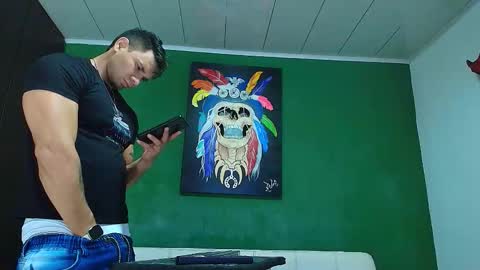 Snapshot of gendersonfit chatting on 02.02.26 gendersonfit online show from 02.02.26