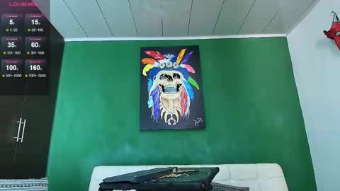 Snapshot of gendersonfit chatting on 02.25.26 gendersonfit online show from 02.25.26