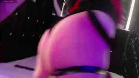 Snapshot of genesisrea__ chatting on 10.21.25 genesisrea__ online show from 10.21.25