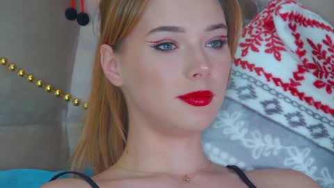 Snapshot of gentlerossi chatting on 12.20.24 GentleRossi online show from 12.20.24