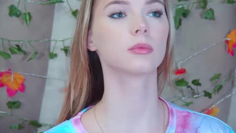 Snapshot of gentlerossi chatting on 10.04.25 GentleRossi online show from 10.04.25