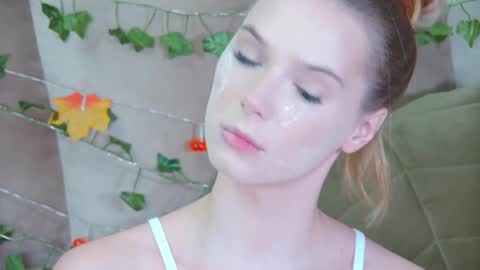 Snapshot of gentlerossi chatting on 10.23.25 GentleRossi online show from 10.23.25