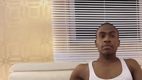 Snapshot of george_lancee chatting on 10.18.25 G E O R G E online show from 10.18.25