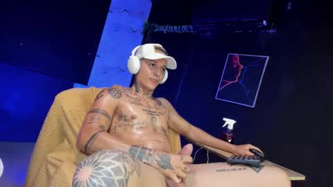 independent model online show from 03.09.26