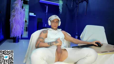 Snapshot of george_prince2 chatting on 05.08.26 independent model online show from 05.08.26