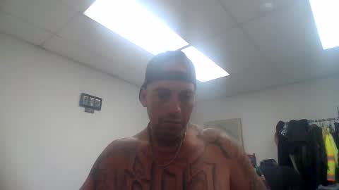 Snapshot of georgeschneider5858 chatting on 10.03.25 georgeschneider5858 online show from 10.03.25