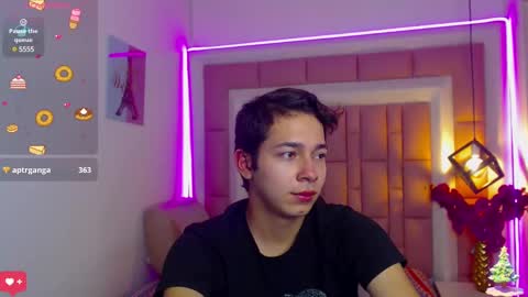 Snapshot of georgesmith_1 chatting on 12.09.24 GEORGE online show from 12.09.24